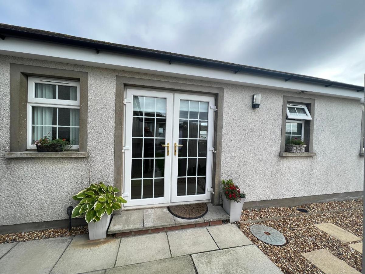 Smythe Cottage Kirkistown Exterior photo